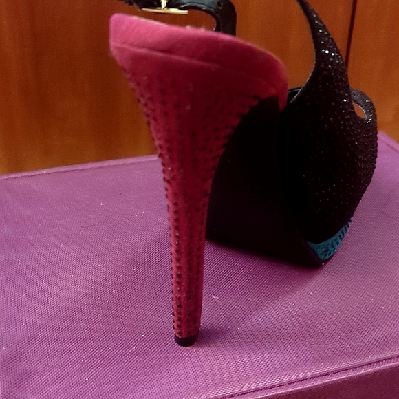 Blacked bedazzled peep toe tri-color stiletto slingback - Picture 9 of 9